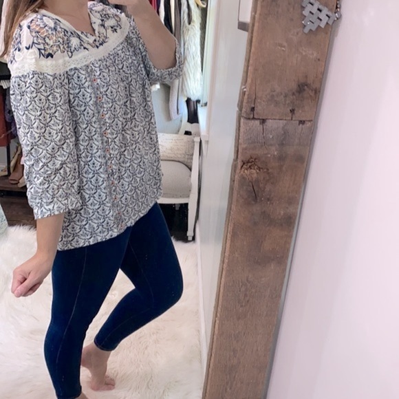 Sundance embroidered top size large - Picture 3 of 9